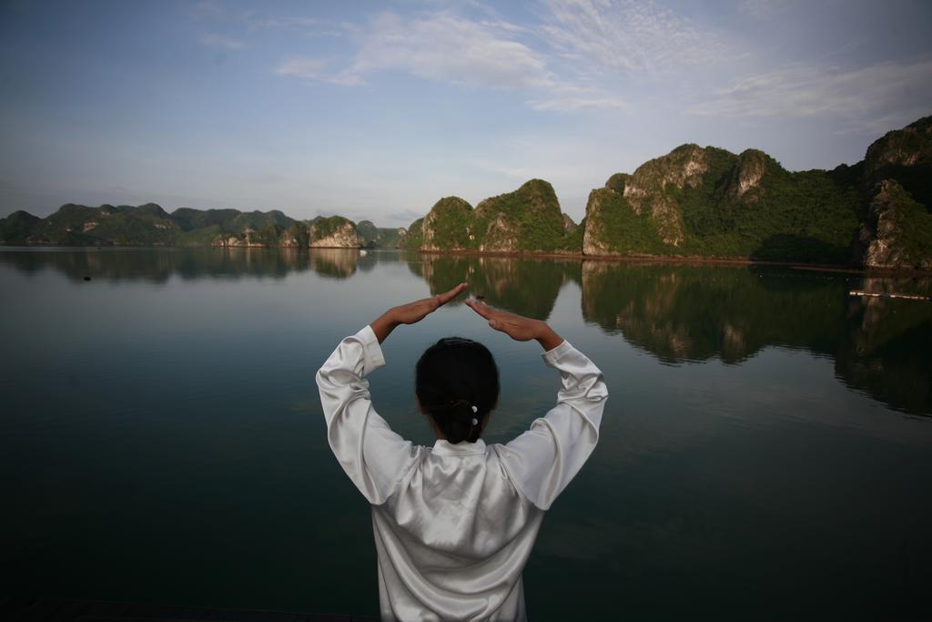 La Vela Premium Cruise - Managed By Paradise Cruises Ha Long Exteriér fotografie