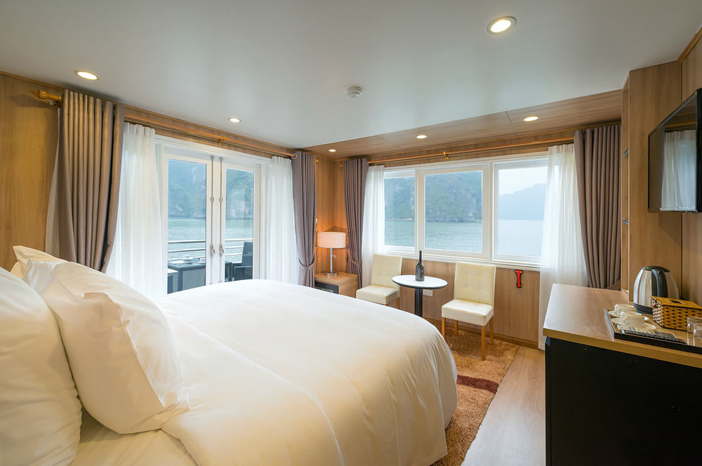 La Vela Premium Cruise - Managed By Paradise Cruises Ha Long Exteriér fotografie