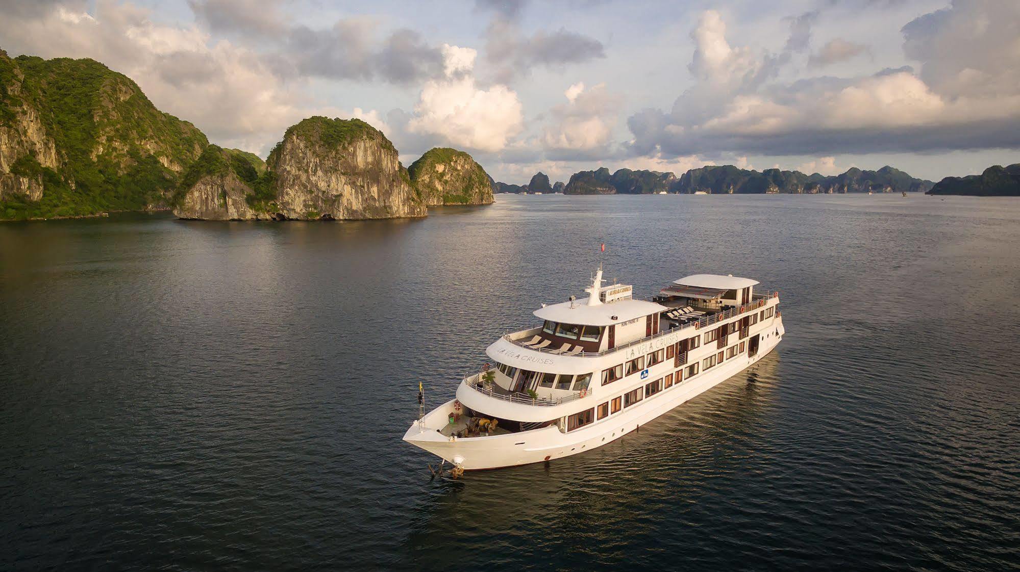 La Vela Premium Cruise - Managed By Paradise Cruises Ha Long Exteriér fotografie